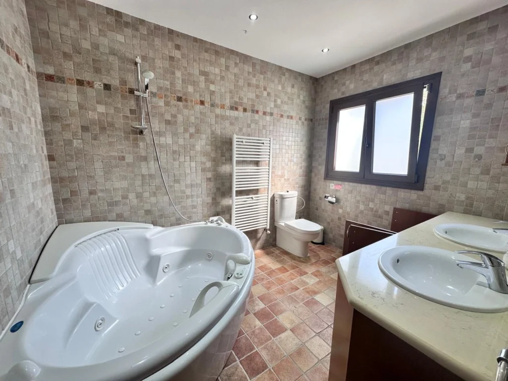 4 Bedroom House for Rent in Paphos
