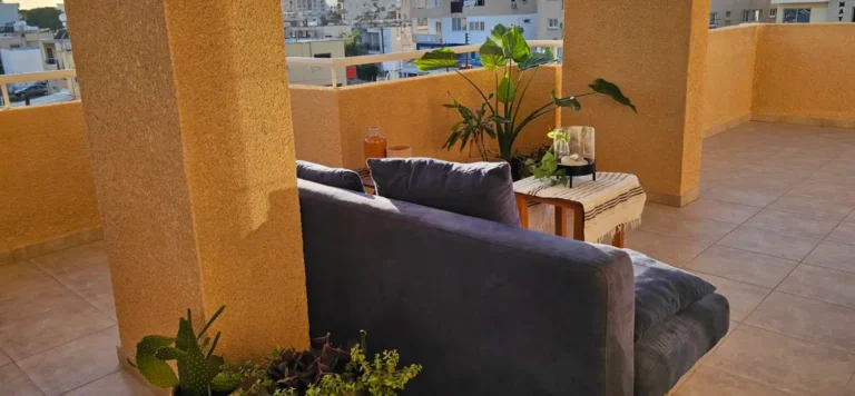 3 Bedroom Apartment for Rent in Larnaca – Finikoudes