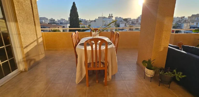 3 Bedroom Apartment for Rent in Larnaca – Finikoudes