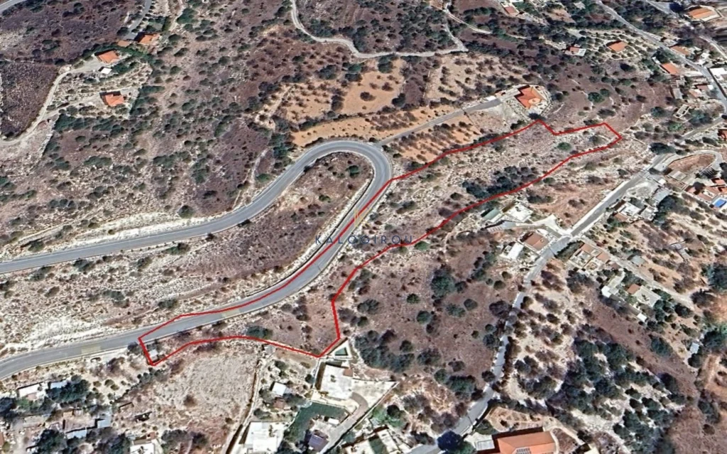 10,800m² Plot for Sale in Episkopi Pafou, Paphos District