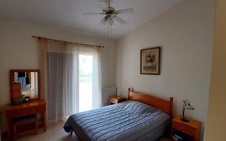 Cheap Houses and Villas for Sale Paphos up to 500000 euro