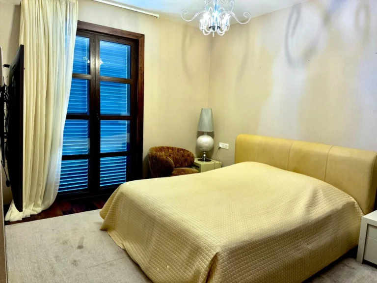 6+ Bedroom House for Sale in Limassol District