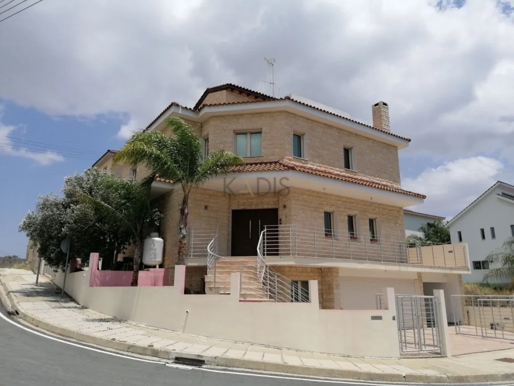4 Bedroom House for Sale in Sia, Nicosia District