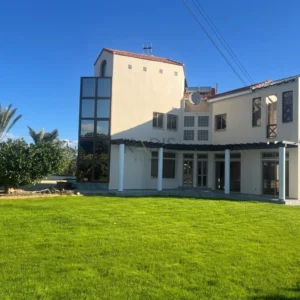4 Bedroom House for Sale in Latsia, Nicosia District