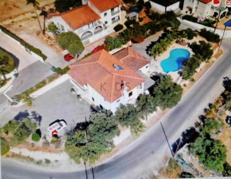3 Bedroom House for Sale in Agios Tychonas, Limassol District