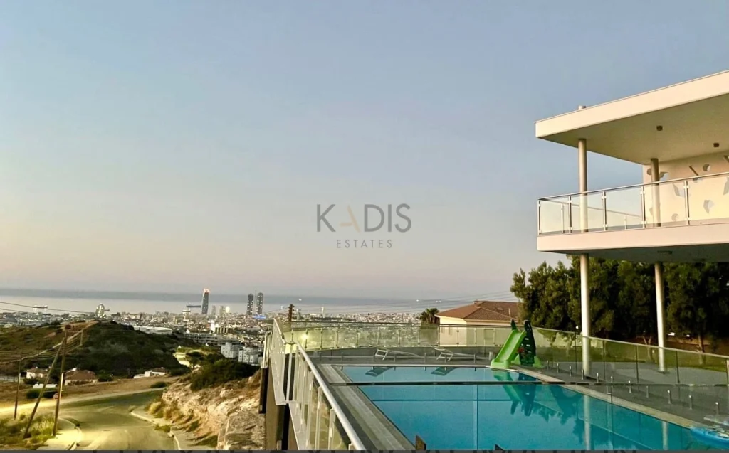 5 Bedroom House for Sale in Limassol – Agios Athanasios