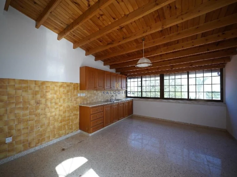 5 Bedroom House for Sale in Dali, Nicosia District