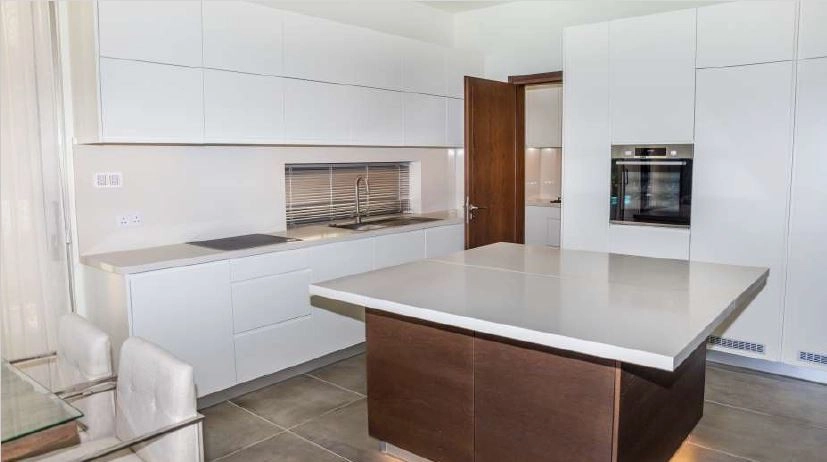 5 Bedroom House for Sale in Chlorakas, Paphos District