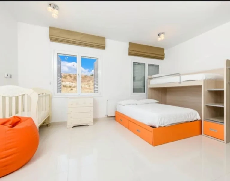 6+ Bedroom House for Sale in Pyrgos Lemesou, Limassol District