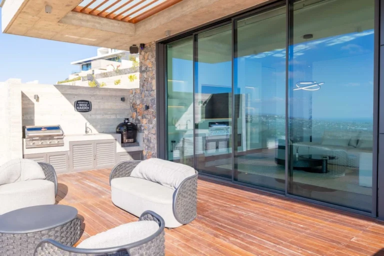 5 Bedroom House for Sale in Armou, Paphos District