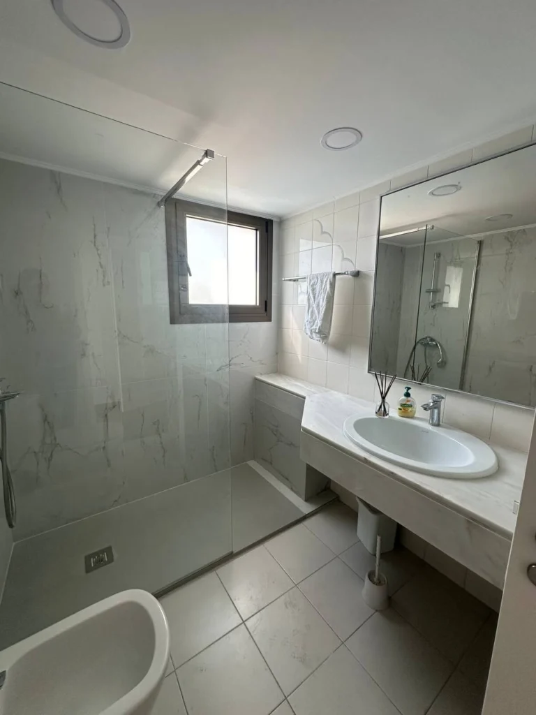 Квартира с 3 спальнями в аренду в районе Лимассола