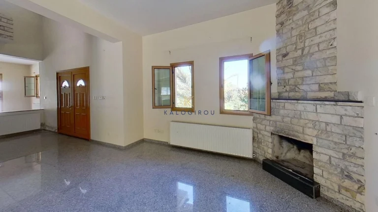 4 Bedroom House for Sale in Kampos, Nicosia District