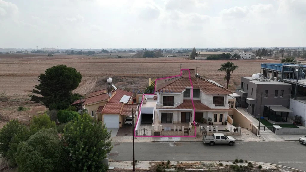 4 Bedroom House for Sale in Strovolos, Nicosia District