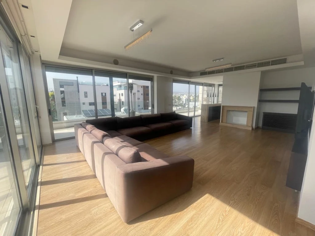 3 Bedroom Apartment for Sale in Limassol – Agios Nicolaos