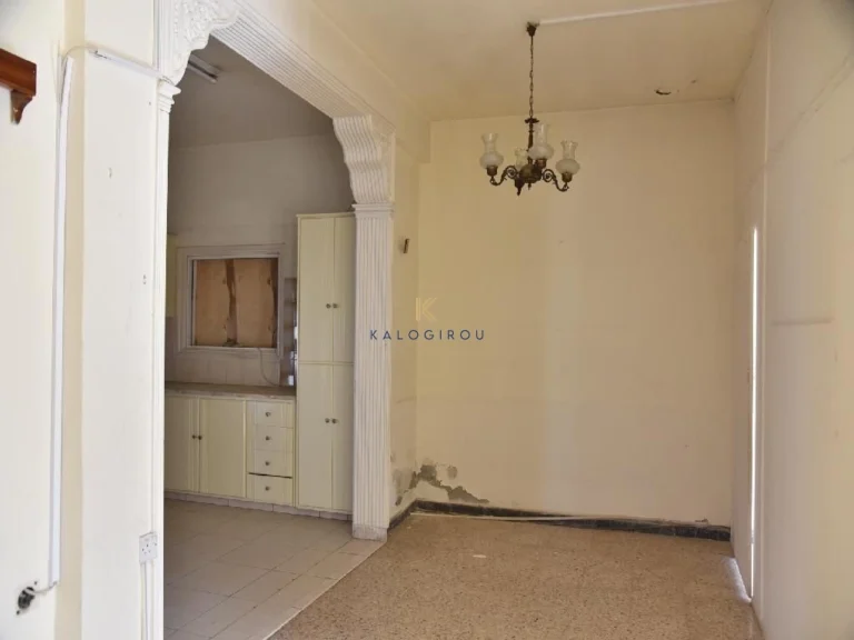 800m² Commercial for Sale in Aradippou, Larnaca District