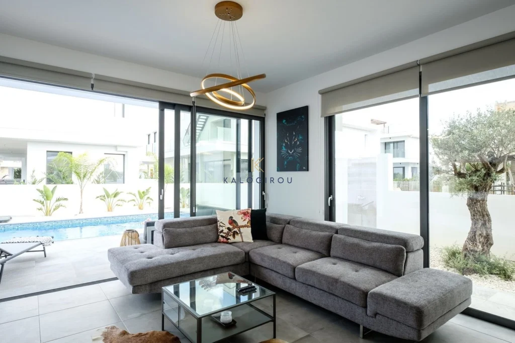 5 Bedroom House for Sale in Dhekelia, Larnaca District