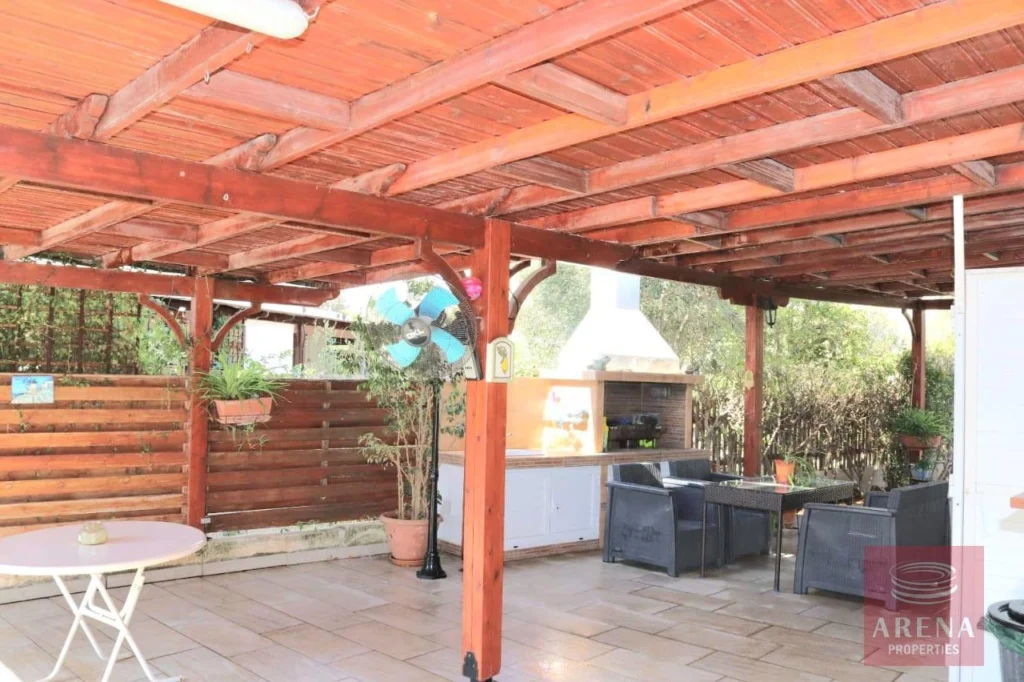 2 Bedroom House for Sale in Pervolia Larnacas