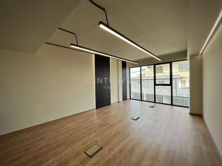 300m² Office for Rent in Limassol District