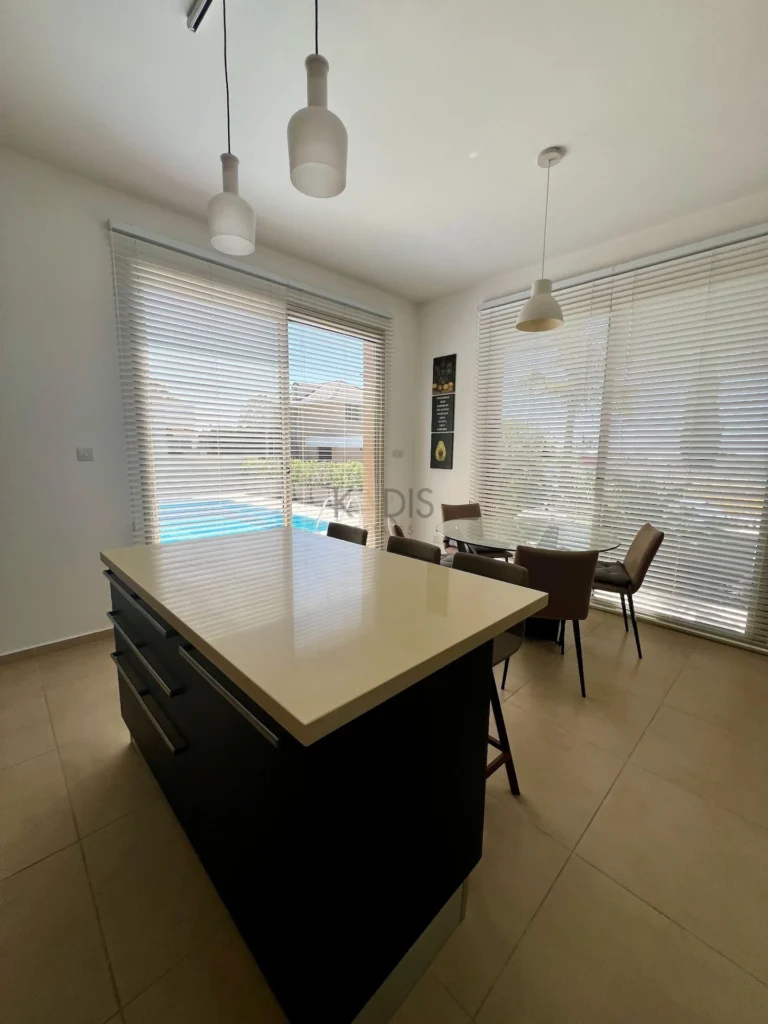 4 Bedroom House for Sale in Pyrgos Lemesou, Limassol District