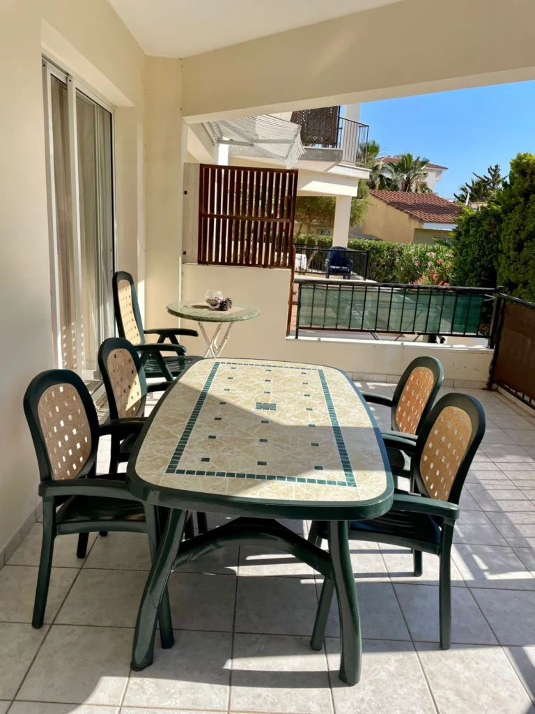 3 Bedroom Apartment for Sale in Tombs Of the Kings, Paphos District