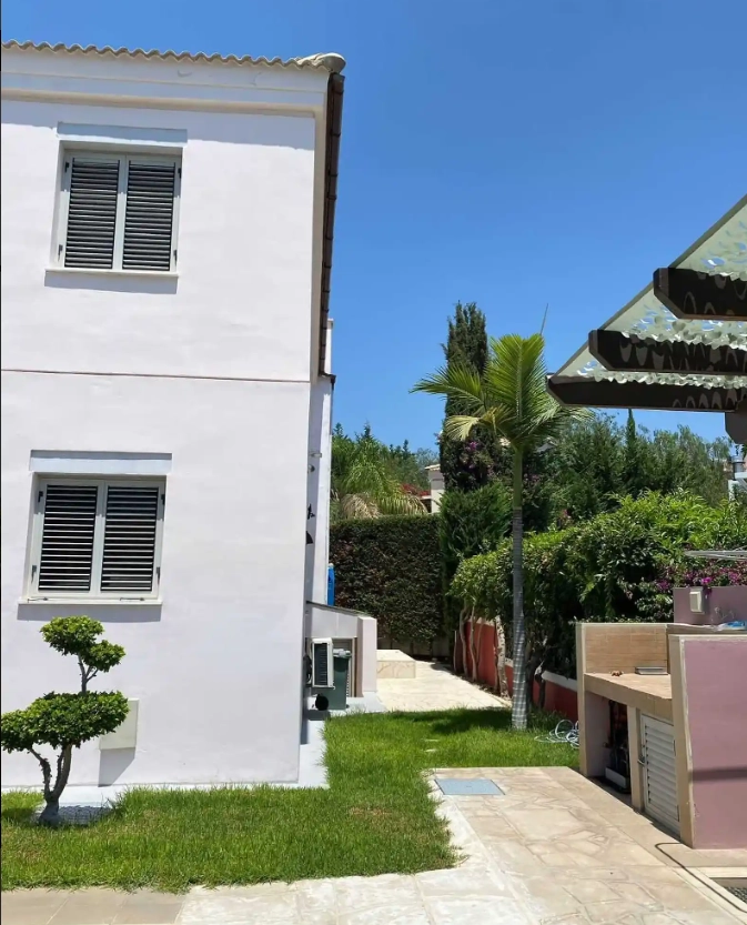 3 Bedroom House for Sale in Agios Tychonas, Limassol District