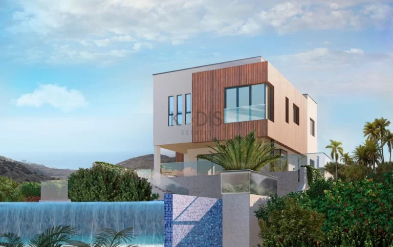 5 Bedroom House for Sale in Parekklisia, Limassol District