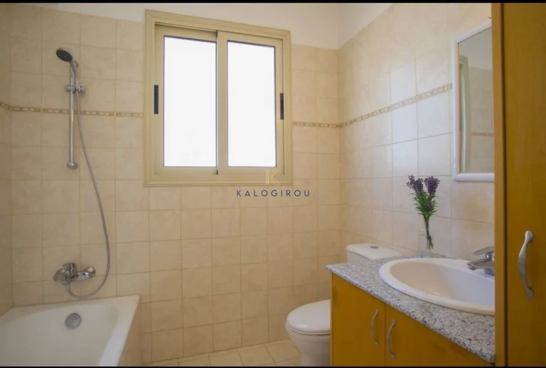 4 Bedroom House for Sale in Mazotos, Larnaca District