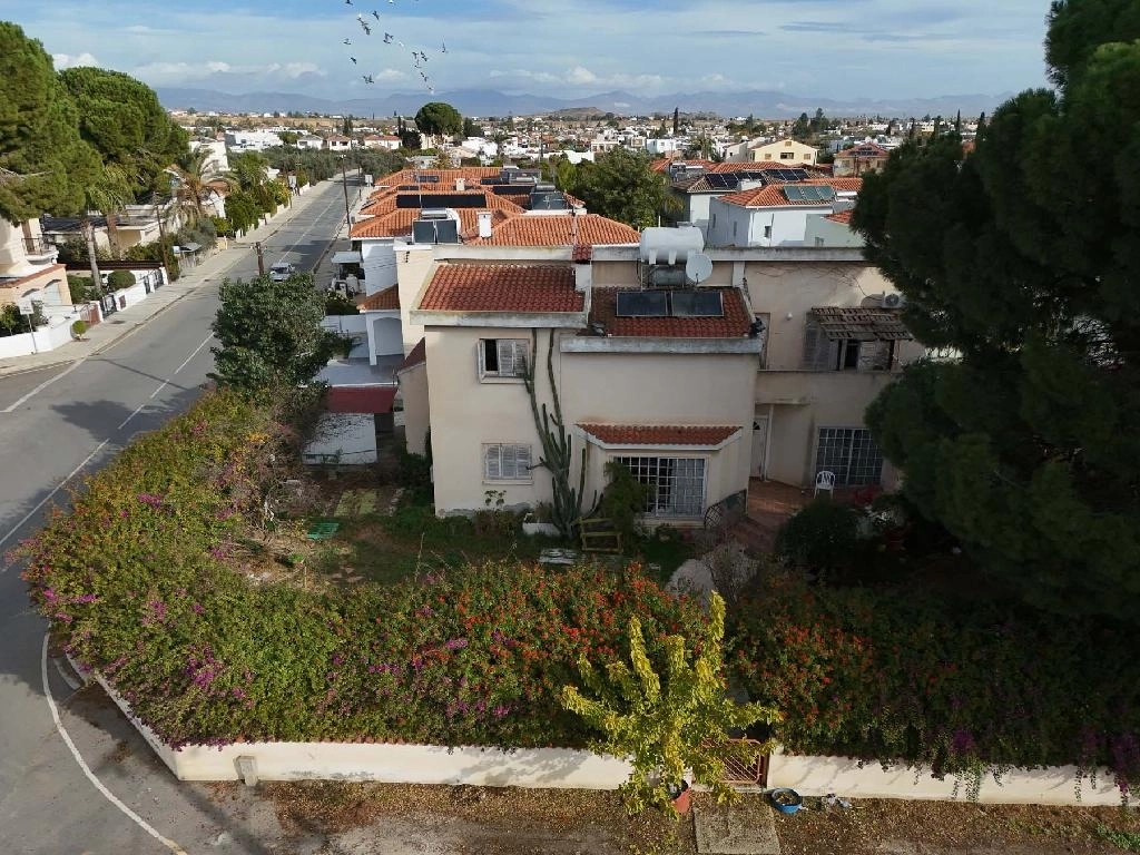 5 Bedroom House for Sale in Kato Deftera, Nicosia District