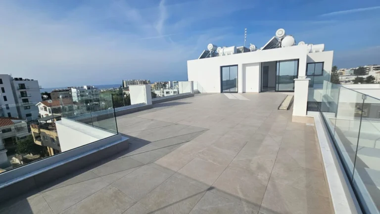 2 Bedroom Apartment for Sale in Paphos – Universal