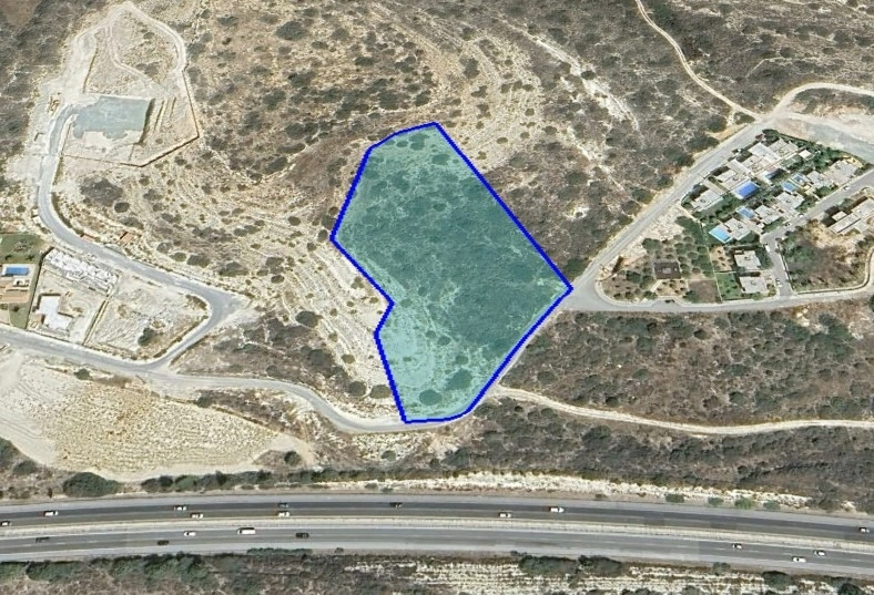 11,053m² Plot for Sale in Agios Tychonas, Limassol District