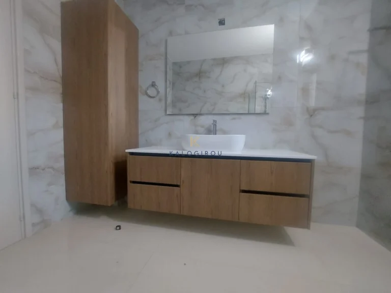 5 Bedroom House for Sale in Aradippou, Larnaca District