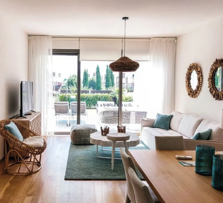 3 Bedroom House for Sale in Mazotos, Larnaca District