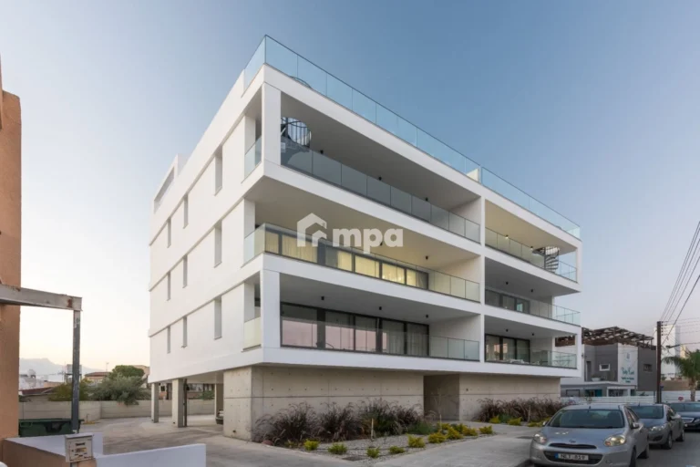 3 Bedroom Apartment for Sale in Strovolos, Nicosia District