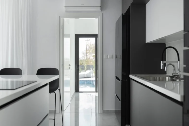 4 Bedroom House for Sale in Chlorakas, Paphos District