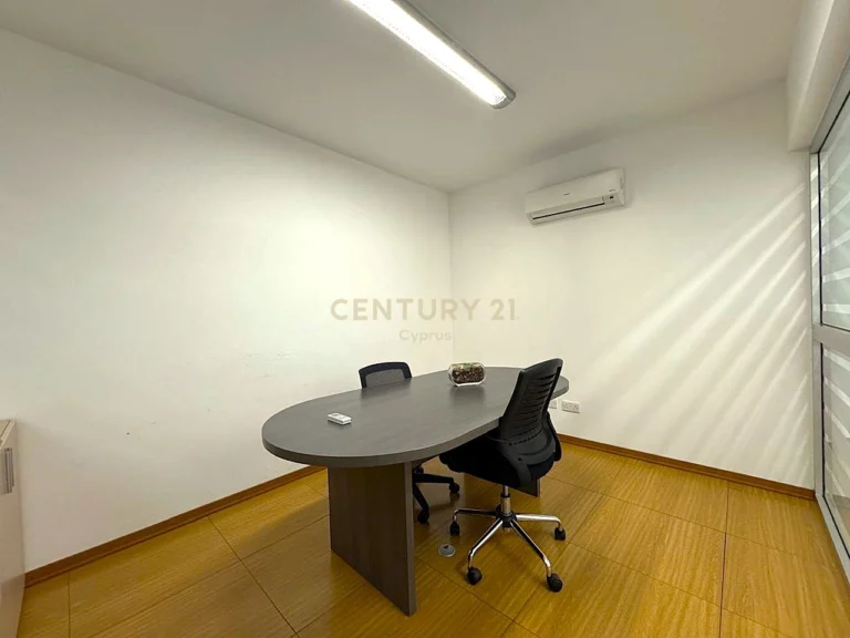 115m² Office for Rent in Limassol District