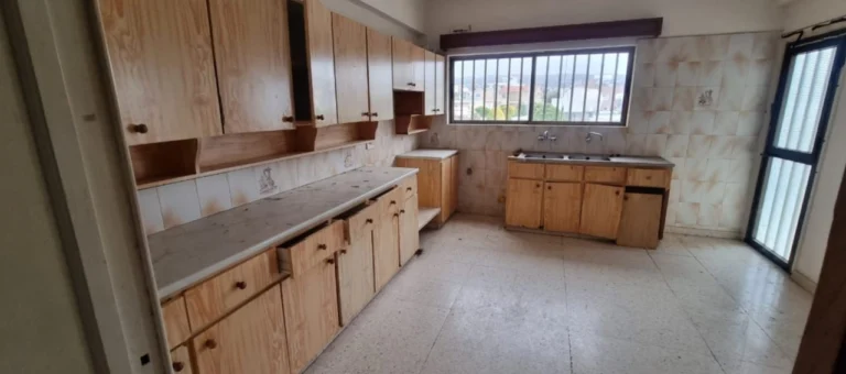 800m² Building for Sale in Paphos – Agios Pavlos