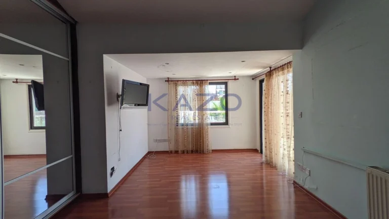 3 Bedroom House for Sale in Strovolos, Nicosia District