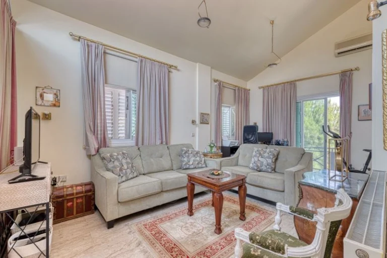 5 Bedroom House for Sale in Paralimni, Famagusta District