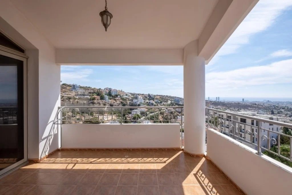 6+ Bedroom House for Sale in Limassol – Agia Fyla