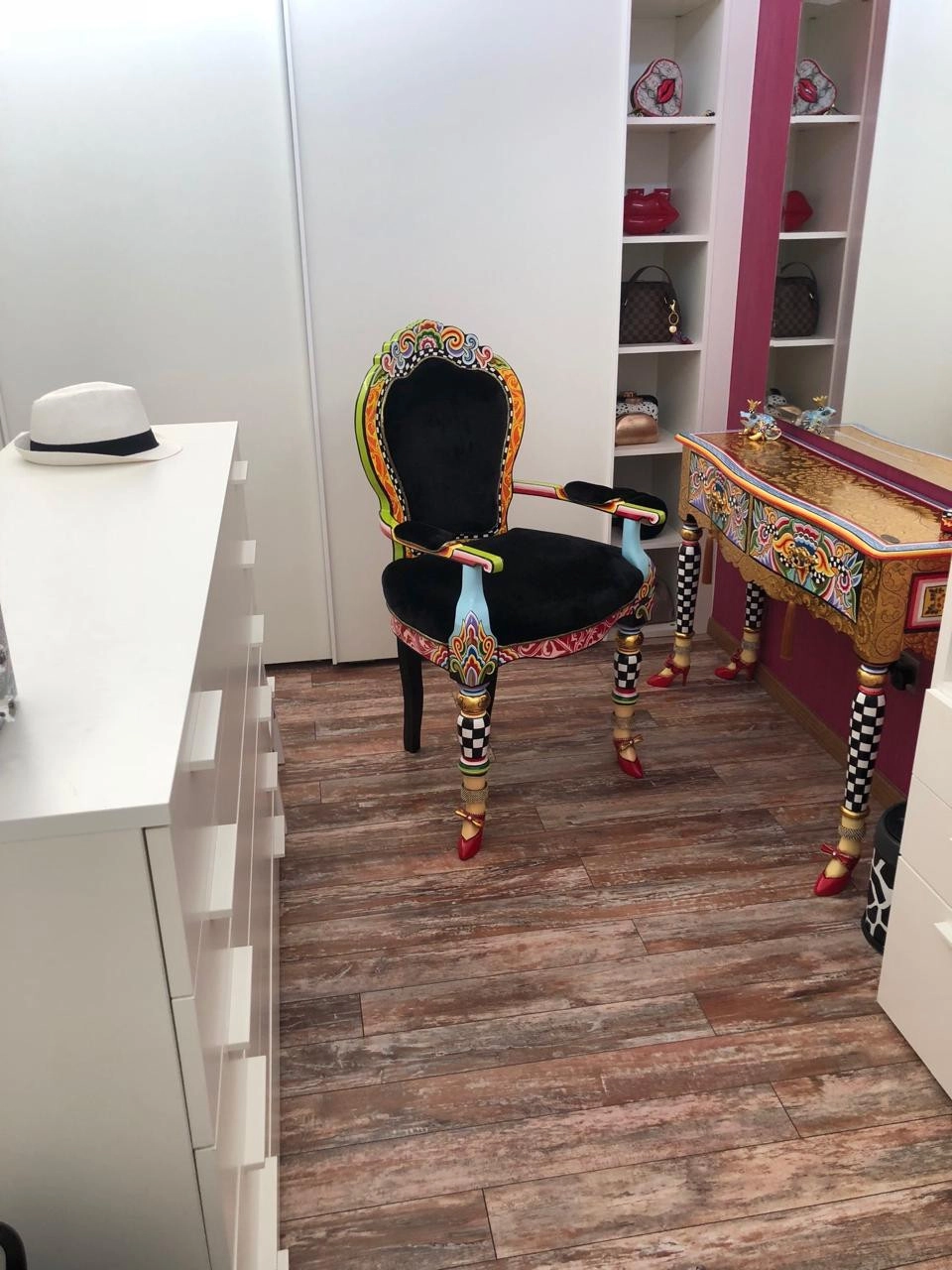 6+ Bedroom House for Sale in Kolossi, Limassol District