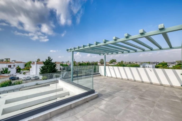 3 Bedroom House for Sale in Pervolia Larnacas