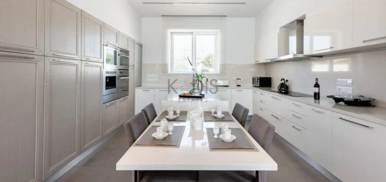 5 Bedroom House for Sale in Famagusta – Agia Napa