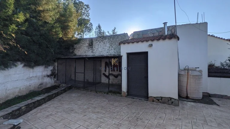 3 Bedroom House for Sale in Lythrodontas, Nicosia District
