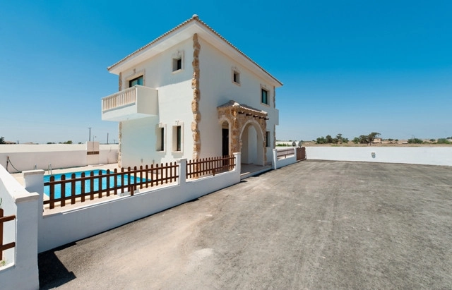 Cheap Houses and Villas for Sale Famagusta