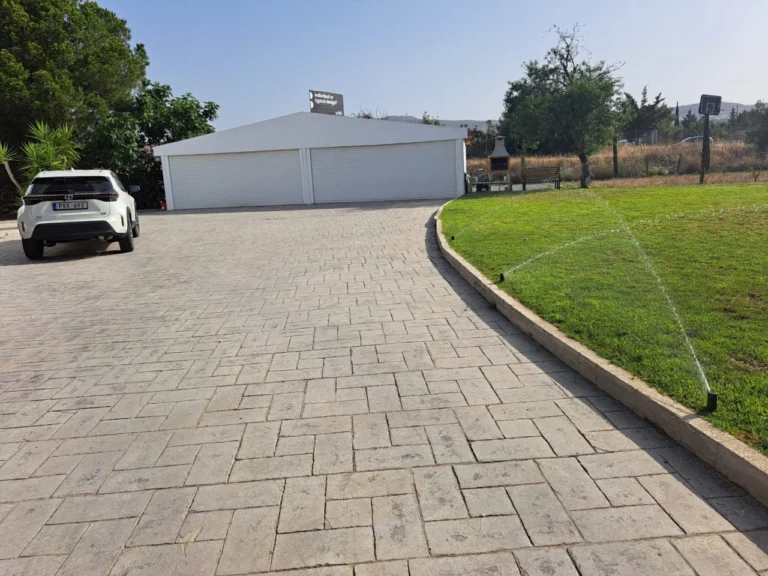 5 Bedroom House for Sale in Pentakomo, Limassol District