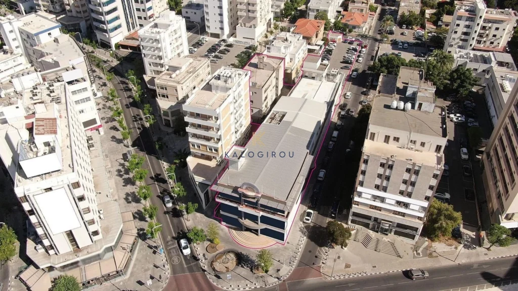 2861m² Commercial for Sale in Nicosia District