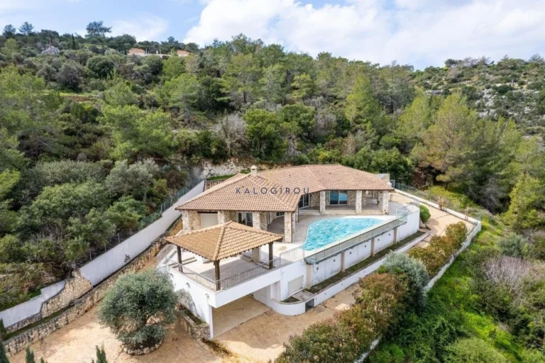 3 Bedroom House for Sale in Neo Chorio Pafou, Paphos District