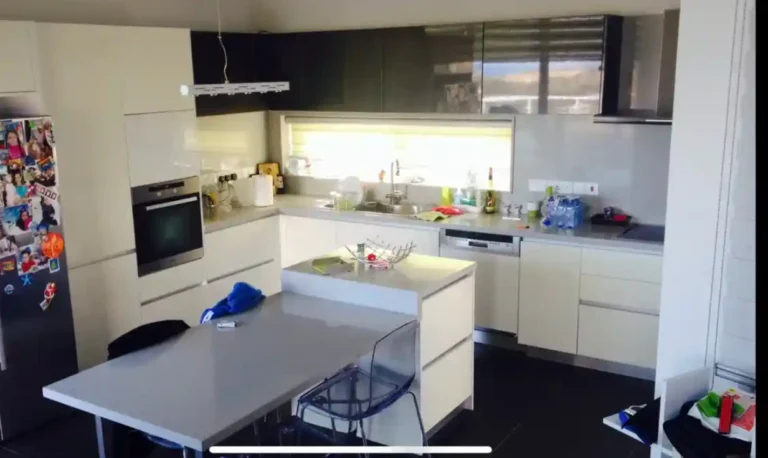 5 Bedroom House for Sale in Limassol – Agios Athanasios