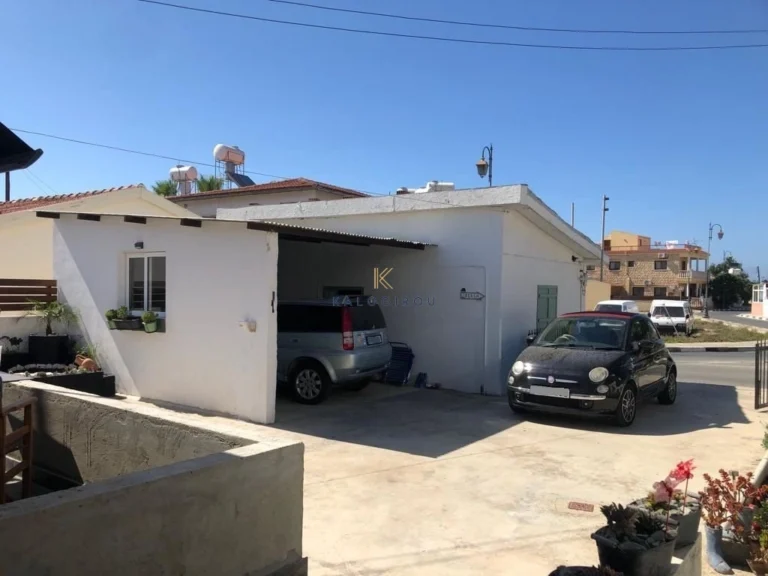 2 Bedroom House for Sale in Pervolia Larnacas