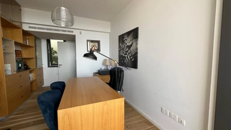 5 Bedroom House for Sale in Chlorakas, Paphos District